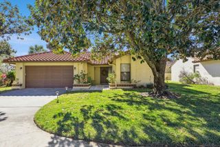 8215 ROLLA COURT, Orlando, FL 32836