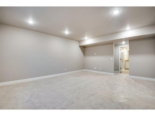 8572 Eckley St, Littleton, CO 80125