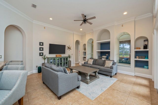 4594 Nautical Court, Destin, FL 32541