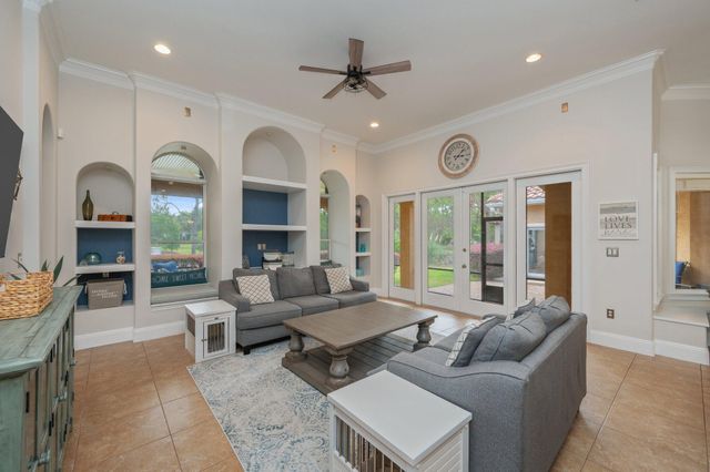 4594 Nautical Court, Destin, FL 32541
