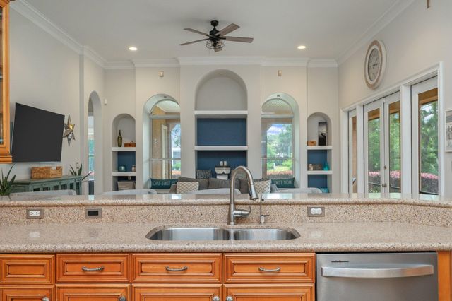4594 Nautical Court, Destin, FL 32541