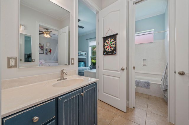 4594 Nautical Court, Destin, FL 32541