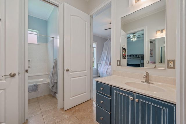 4594 Nautical Court, Destin, FL 32541