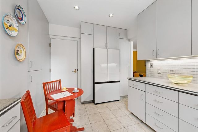 421 W MELROSE Street 6C, Chicago, IL 60657