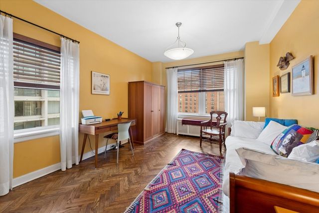 421 W MELROSE Street 6C, Chicago, IL 60657
