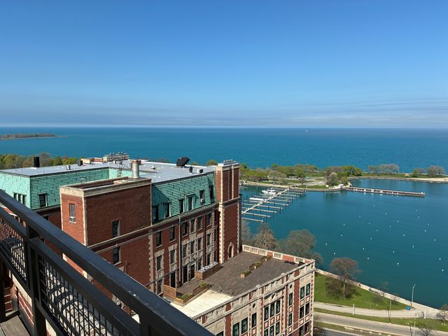 421 W MELROSE Street 6C, Chicago, IL 60657