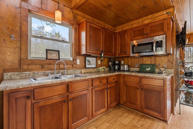 3490 YAGER RD, Moscow, TN 38057