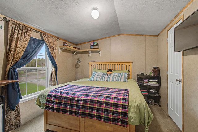 690 VT Route 105, Sheldon, VT 05483
