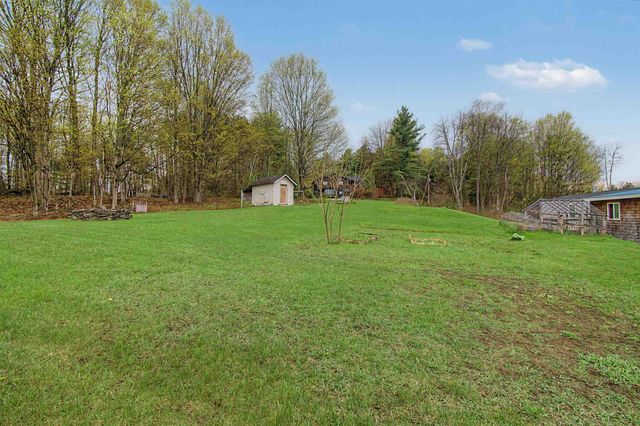 690 VT Route 105, Sheldon, VT 05483