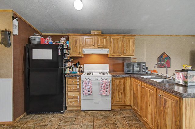 690 VT Route 105, Sheldon, VT 05483