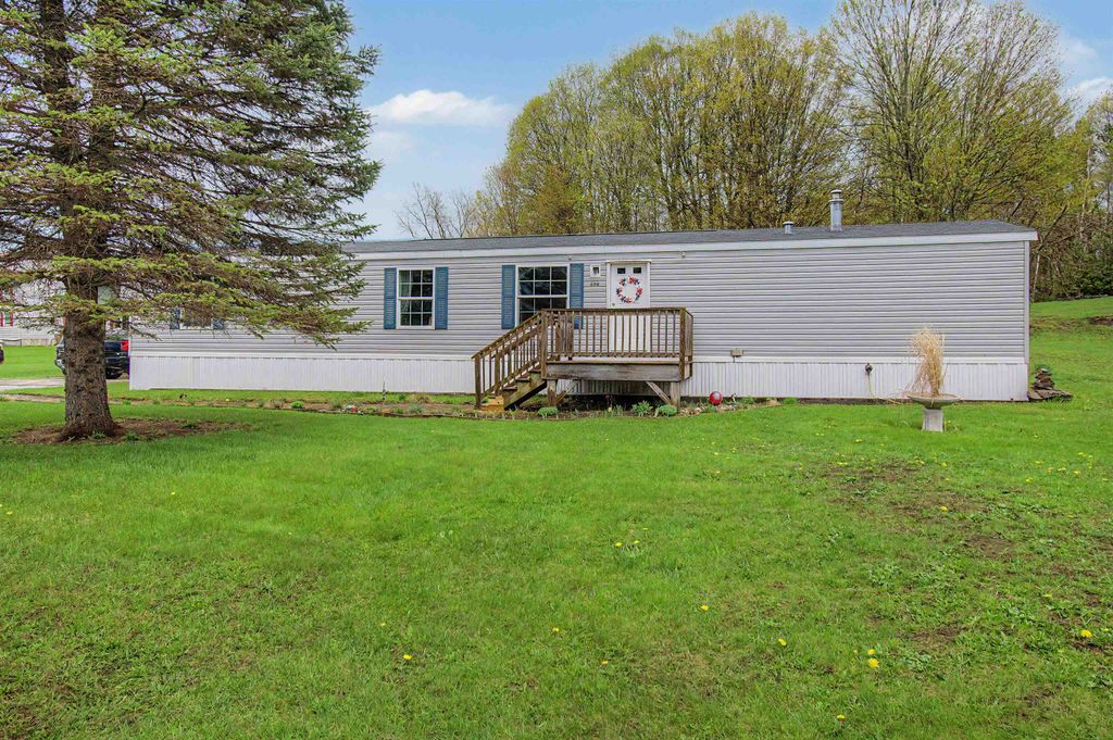 690 VT Route 105, Sheldon, VT 05483