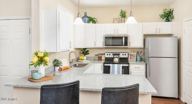 7850 W Mcdowell Road 1, Phoenix, AZ 85035