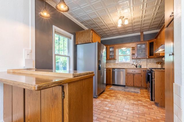 1325 10th Avenue N, Saint Cloud, MN 56303