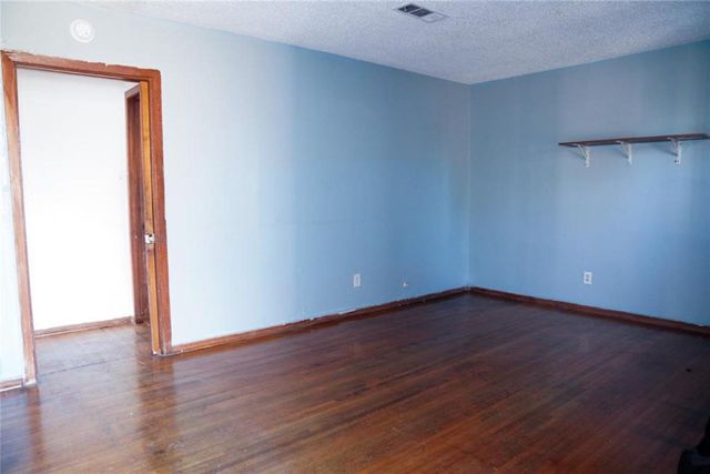 4810 Scenic Drive, Houston, TX 77048