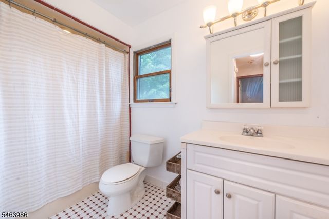 23 Glenridge Rd, West Milford Twp., NJ 07421