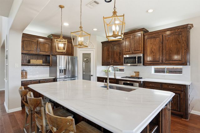 2264 Hideaway Pointe Drive, Little Elm, TX 75068