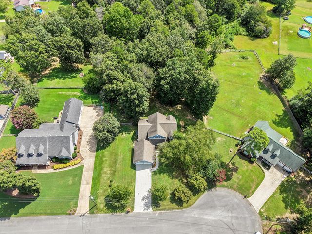 61 S Middleview Drive, Ringgold, GA 30736