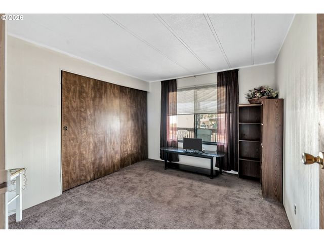 2511 Se RIVER Rd 88, Hillsboro, OR 97123