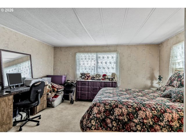 2511 Se RIVER Rd 88, Hillsboro, OR 97123