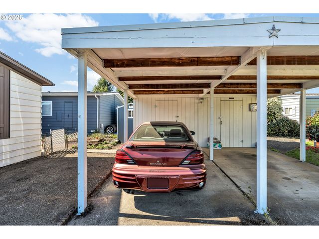 2511 Se RIVER Rd 88, Hillsboro, OR 97123