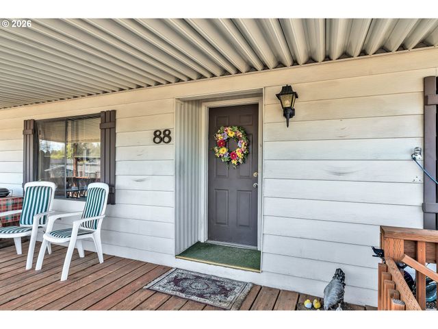 2511 Se RIVER Rd 88, Hillsboro, OR 97123