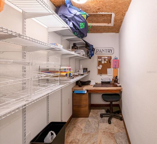 82 YOUNG DRIVE, Inglis, FL 34449