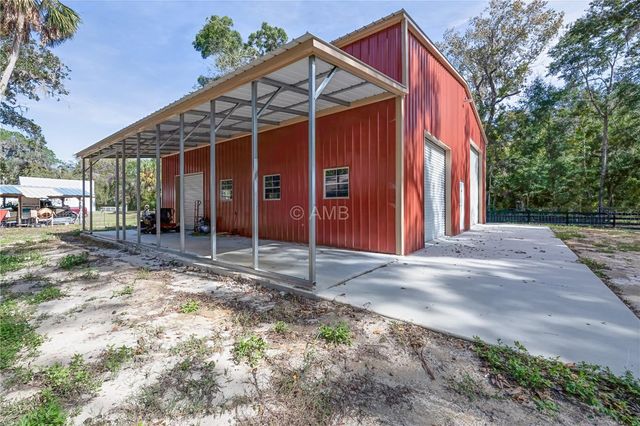 82 YOUNG DRIVE, Inglis, FL 34449