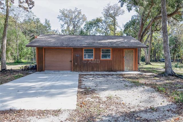 82 YOUNG DRIVE, Inglis, FL 34449
