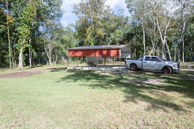 82 YOUNG DRIVE, Inglis, FL 34449