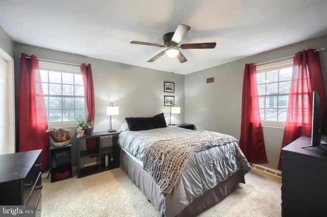 4140 WOODLYN TER, York, PA 17402