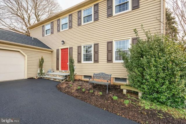 4140 WOODLYN TER, York, PA 17402