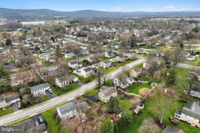 4140 WOODLYN TER, York, PA 17402