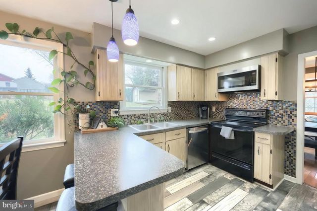 4140 WOODLYN TER, York, PA 17402