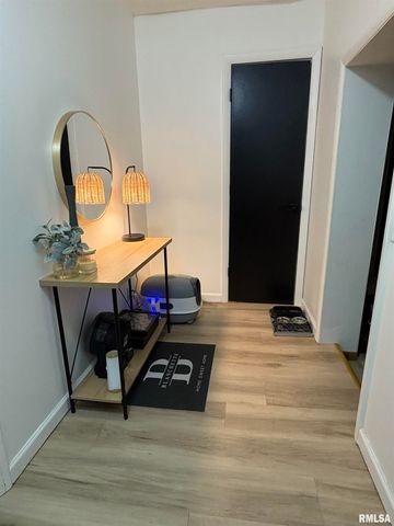 1303 N MAPLE Street, Carterville, IL 62918