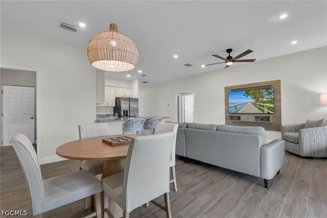 4305 NW 20th ST, Cape Coral, FL 33993