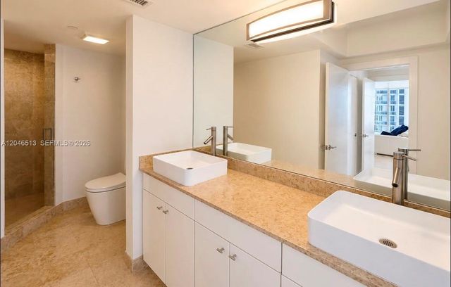 4775 Collins Avenue 2407, Miami Beach, FL 33140