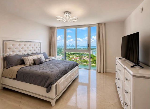 4775 Collins Avenue 2407, Miami Beach, FL 33140
