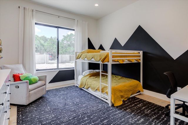8009 Golden Oaks LN, Austin, TX 78737