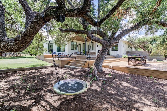 8009 Golden Oaks LN, Austin, TX 78737