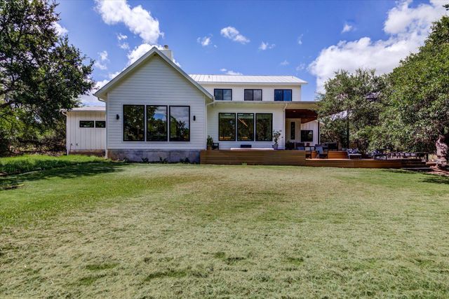 8009 Golden Oaks LN, Austin, TX 78737