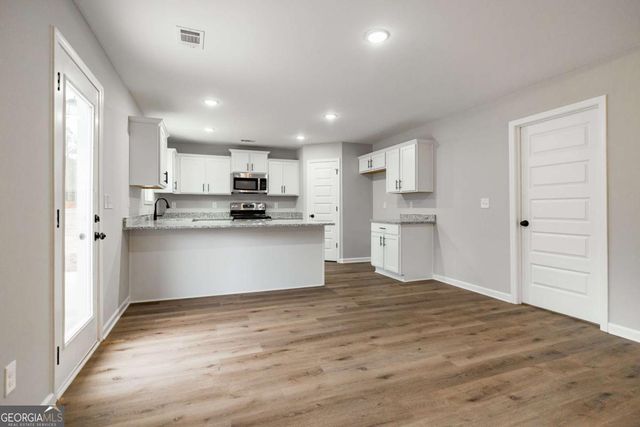 107 Berkeshire Court, Athens, GA 30606