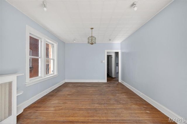 4883 Farlin Avenue, St Louis, MO 63115