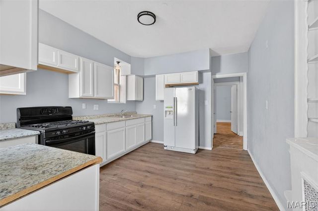 4883 Farlin Avenue, St Louis, MO 63115