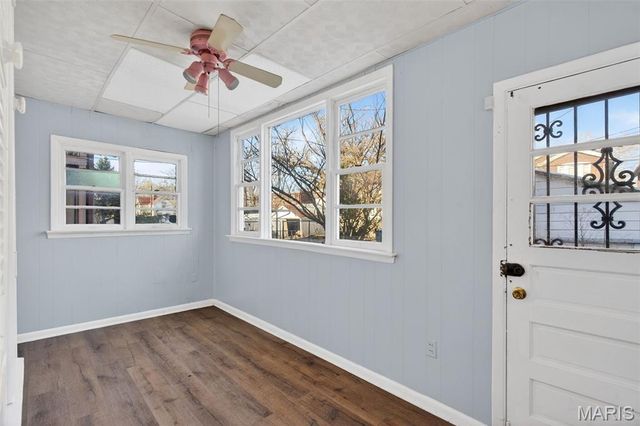 4883 Farlin Avenue, St Louis, MO 63115