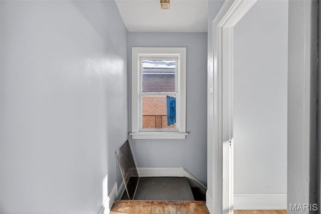 4883 Farlin Avenue, St Louis, MO 63115