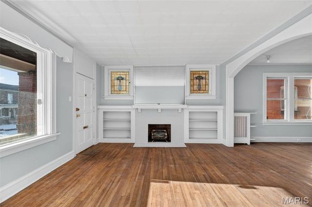 4883 Farlin Avenue, St Louis, MO 63115