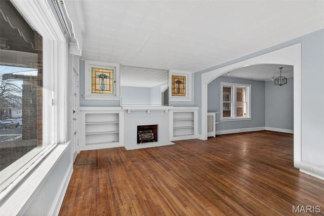 4883 Farlin Avenue, St Louis, MO 63115