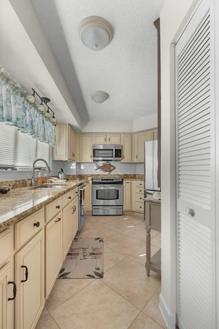 302 71st Ave N Apt 401, Myrtle Beach, SC 29572