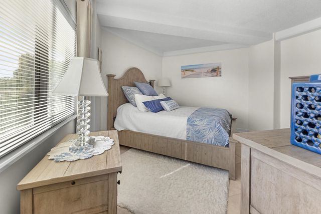 302 71st Ave N Apt 401, Myrtle Beach, SC 29572