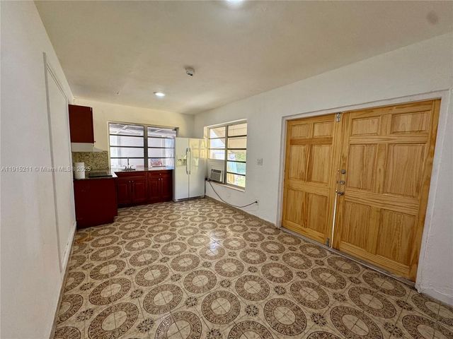 100 NW 64th Ct 2, Miami, FL 33126